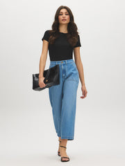 Mid-Rise Cropped Jeans
