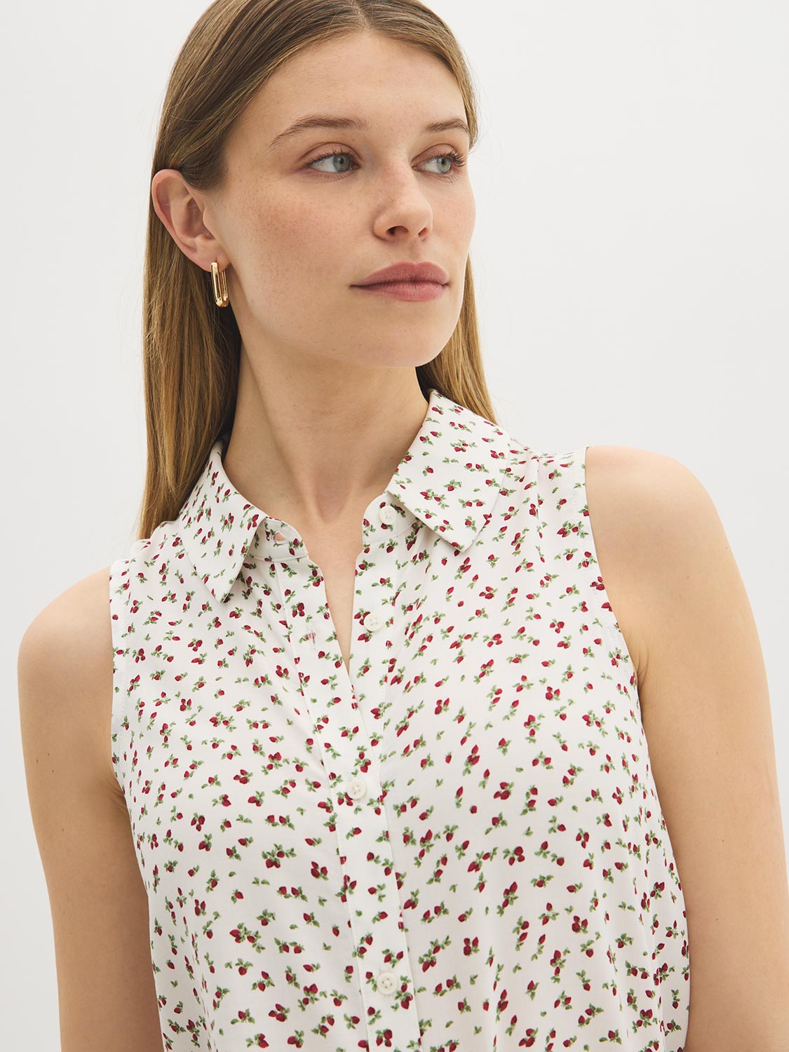 Sleeveless Strawberry Print Blouse