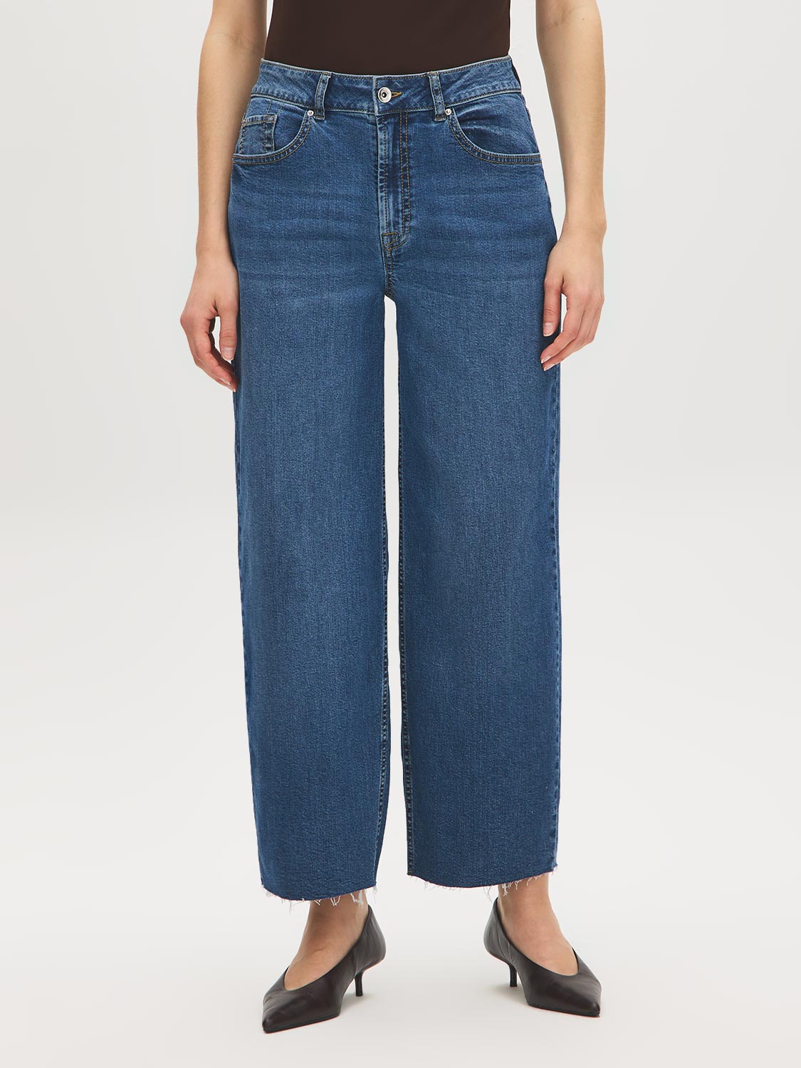 Cotton-Blend Barrel Jeans
