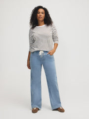 Drawstring Wide-Leg Jeans