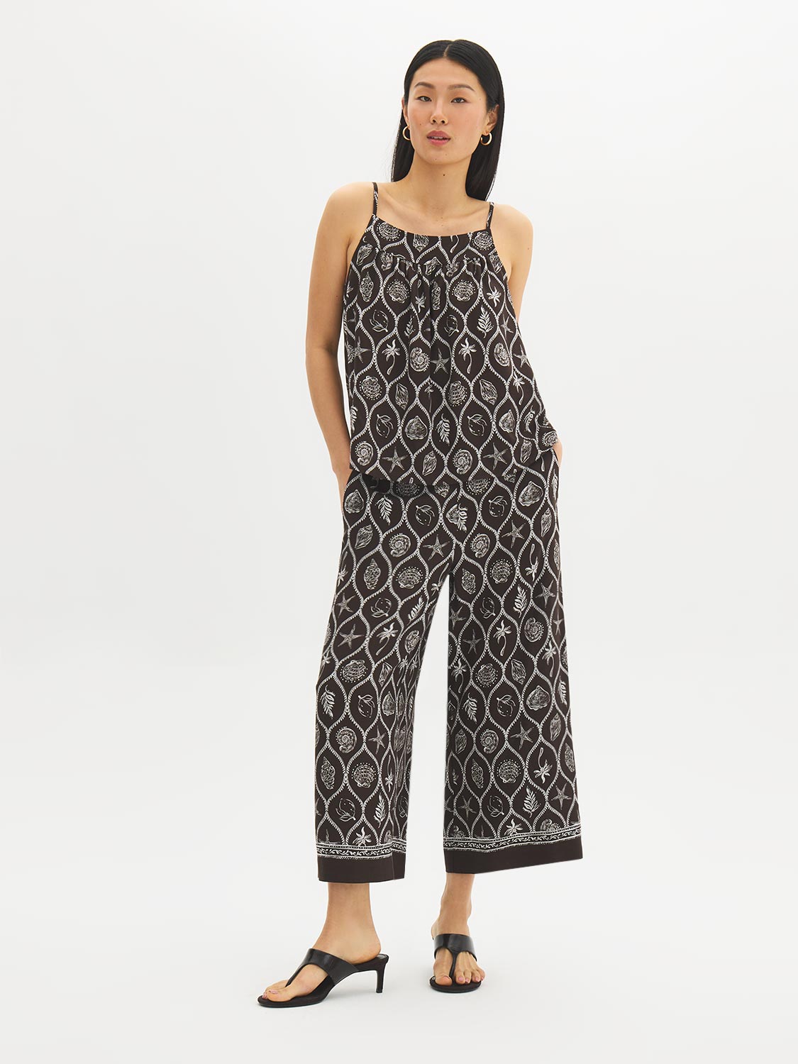 Border Print Gaucho Capri Pants