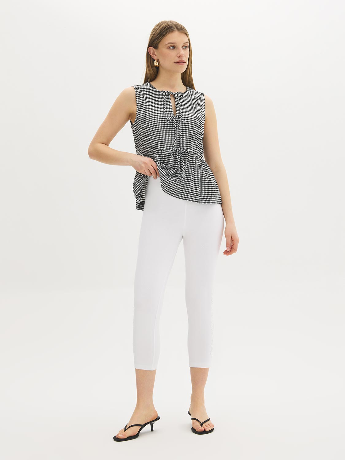 Cotton-Blend Crochet Capri Leggings
