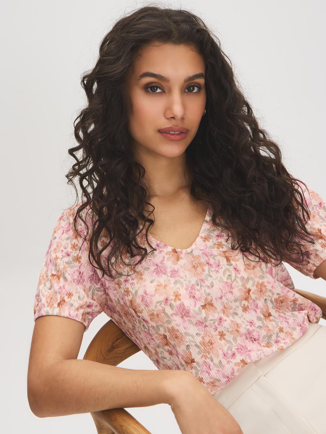 Floral Crinkle V-Neck Top